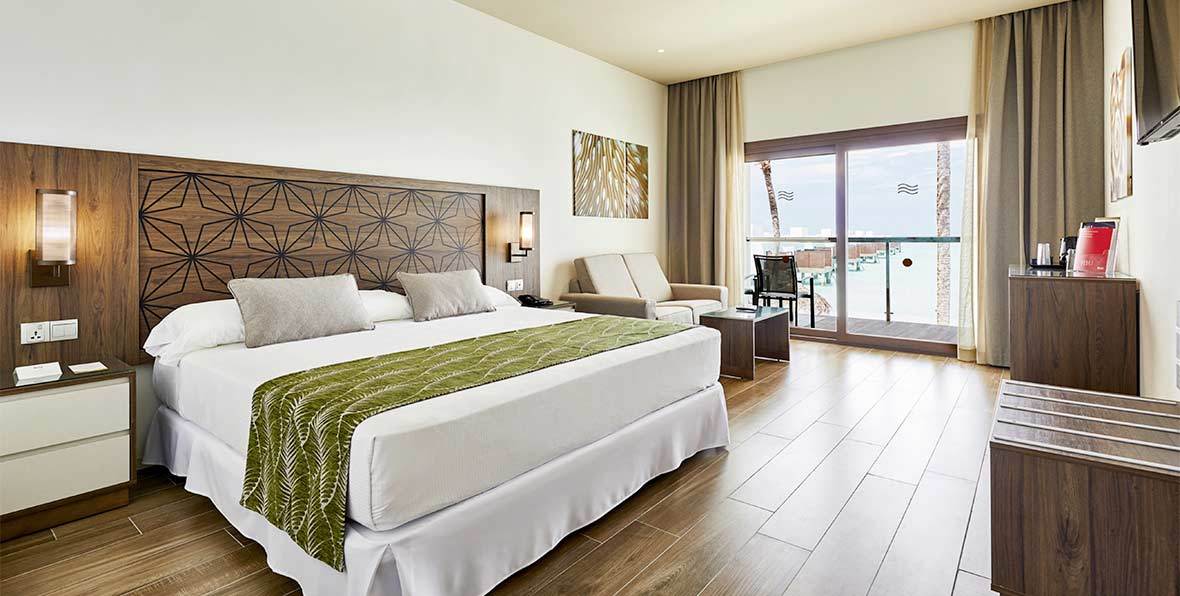 hotel-riu-atoll-maldivas-double-standard-room-1