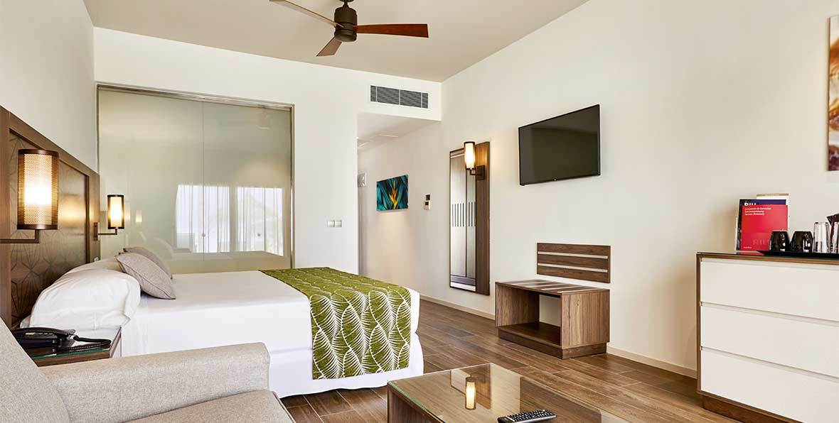 hotel-riu-atoll-maldivas-double-beach-room-2